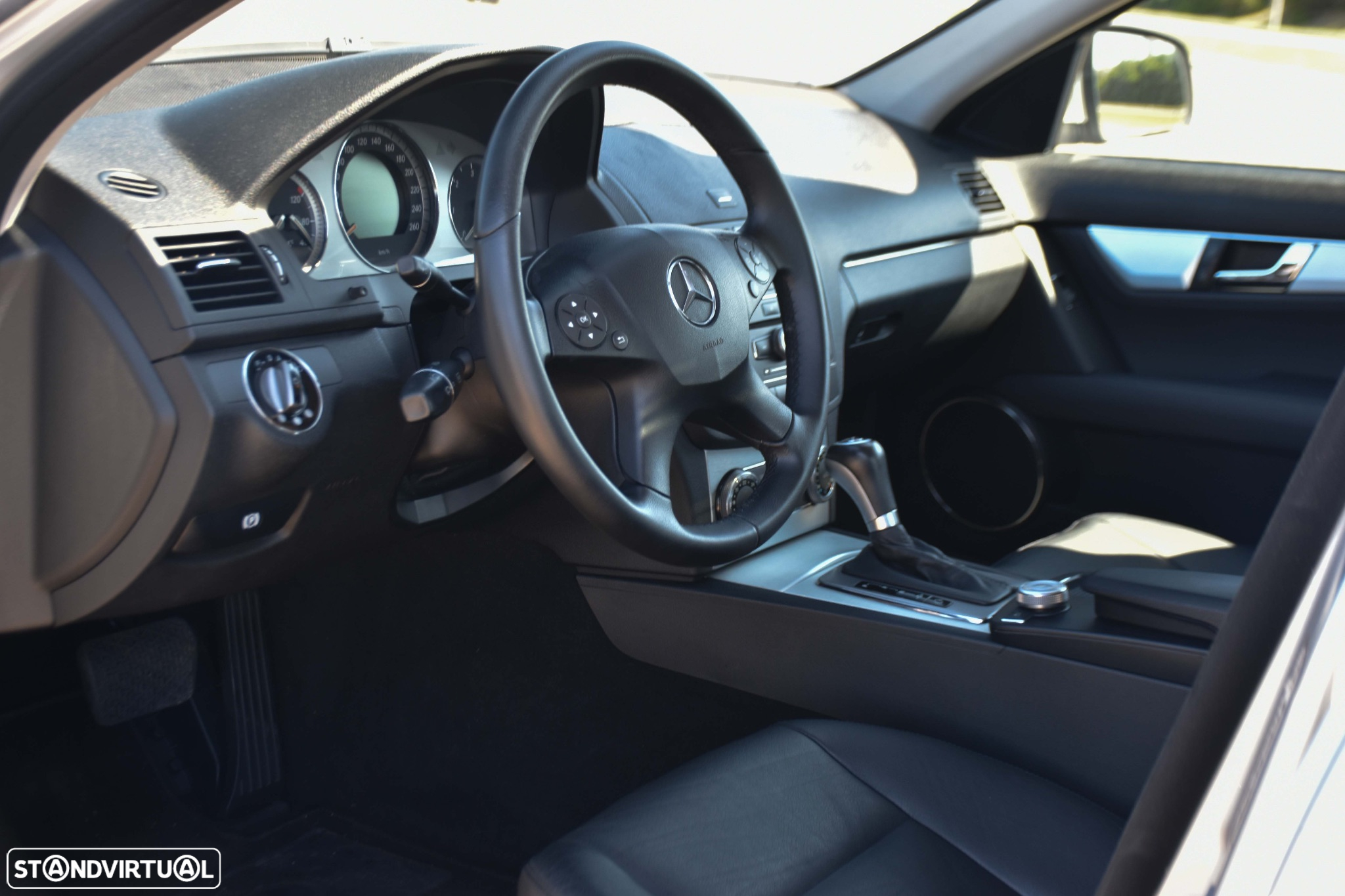 Mercedes-Benz C 320 CDi Avantgarde Auto. - 16