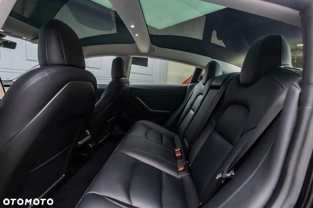Tesla Model 3 - 26
