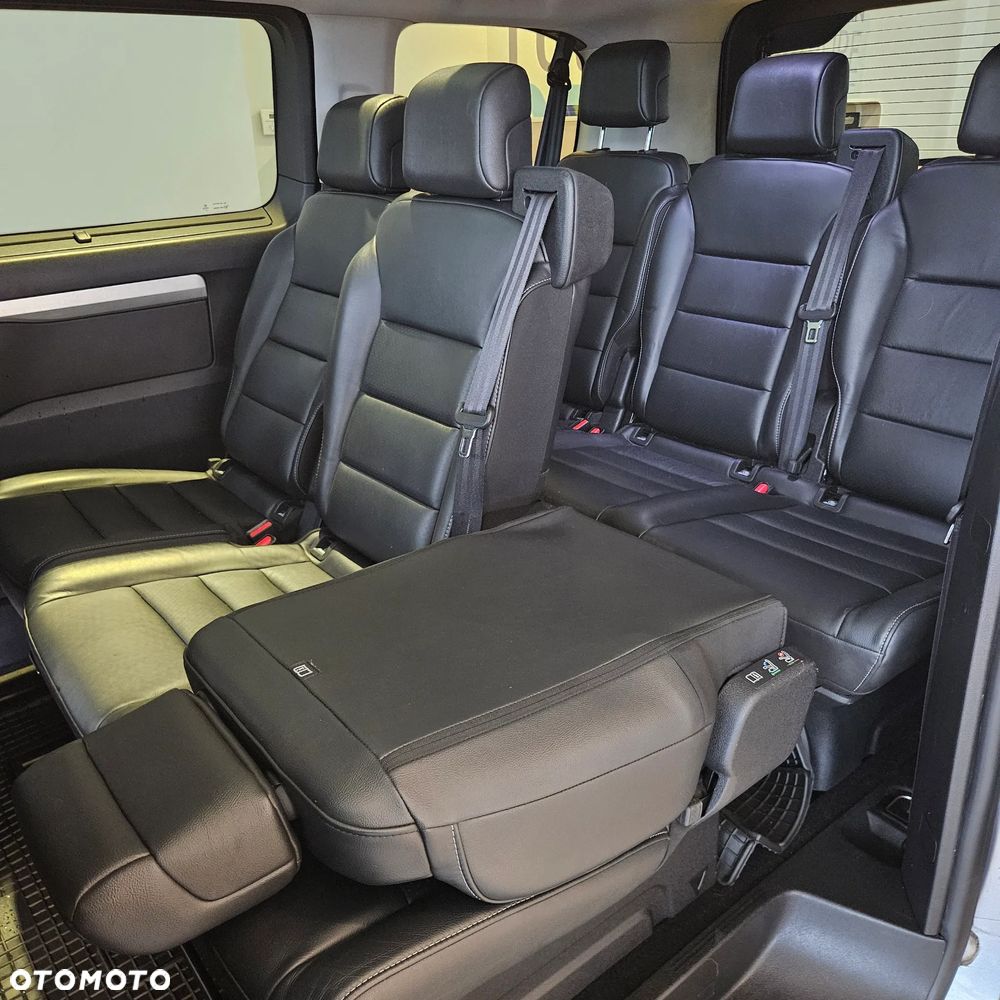 Peugeot Traveller 2.0 BlueHDi Standard Business Vip - 18