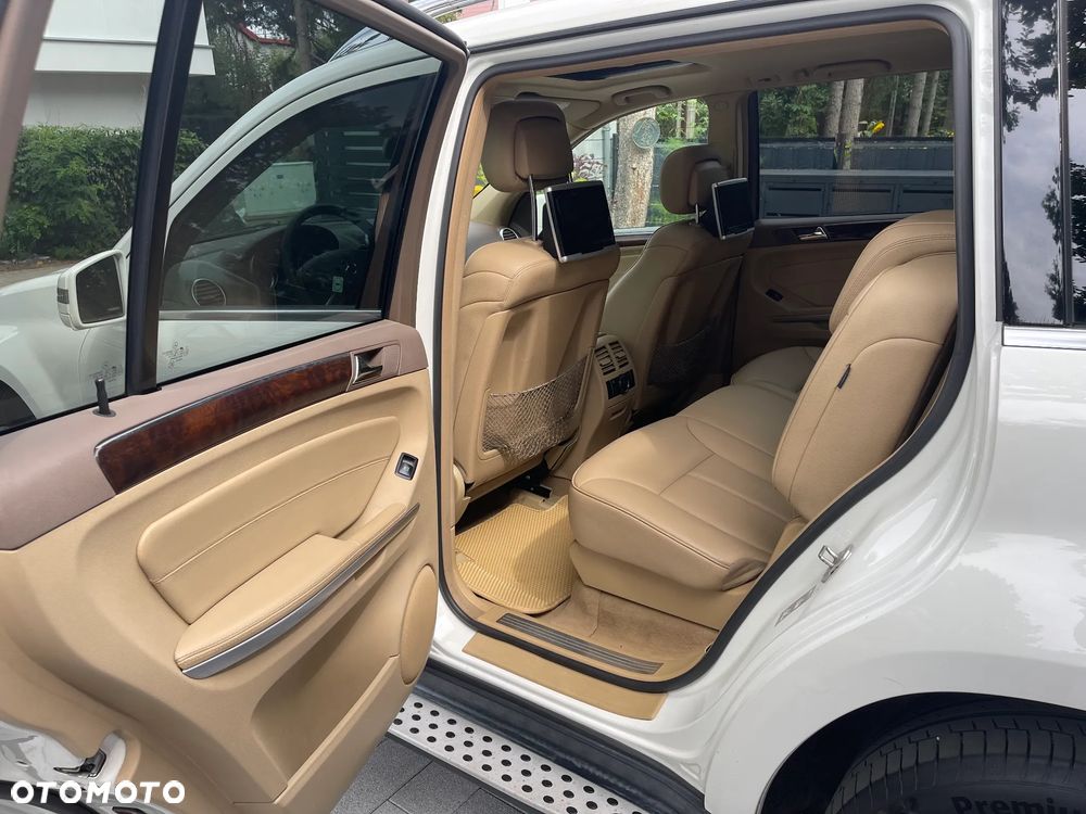 Mercedes-Benz GL - 7