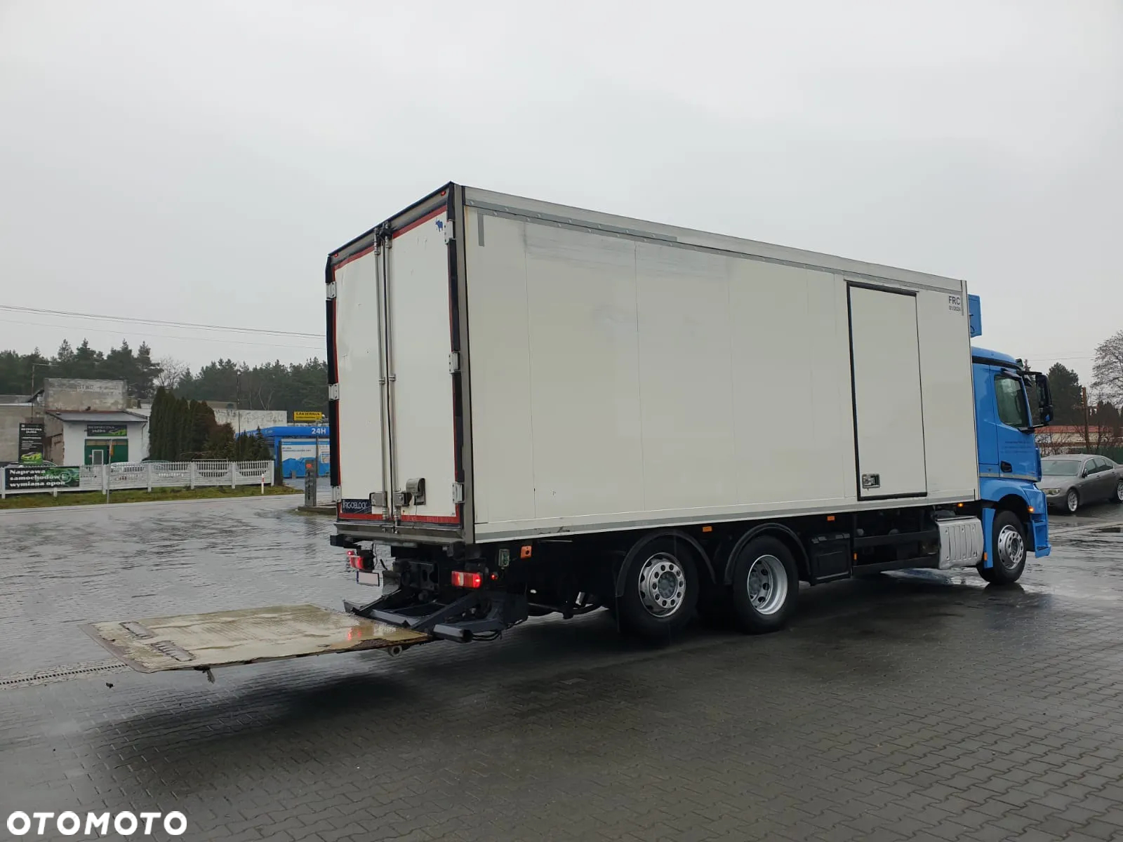 Mercedes-Benz ANTOS 2540 CHŁODNIA+WINDA+DRZWI+BOCZNE - 4