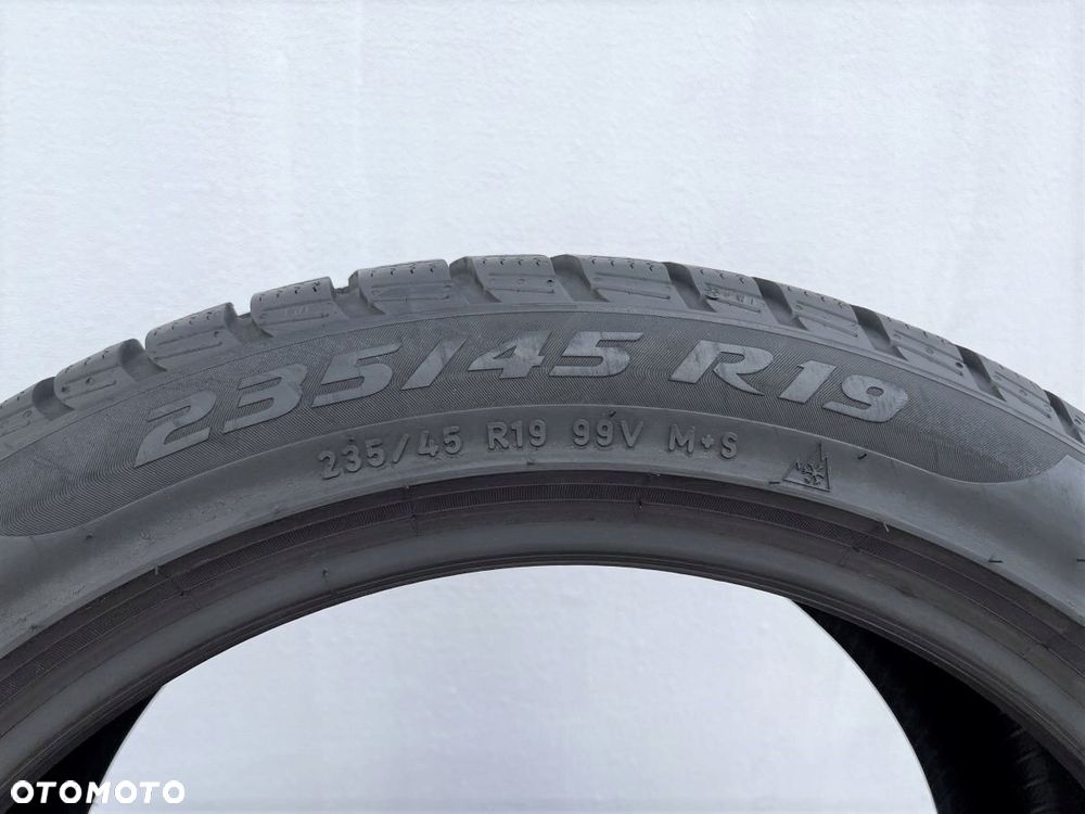 OPONY 235/45/19 99V PIRELLI WINTER SOTTOZERO 3 MO - 11