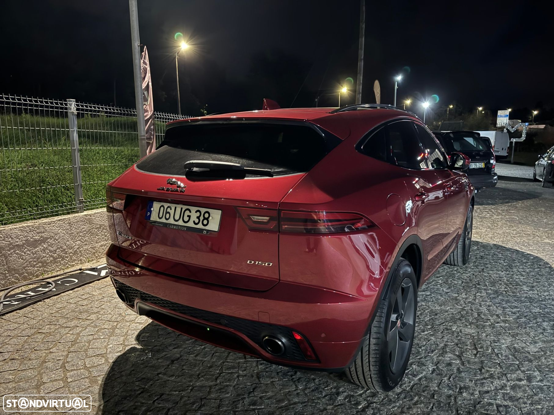Jaguar E-Pace 2.0 i4D R-Dynamic - 19
