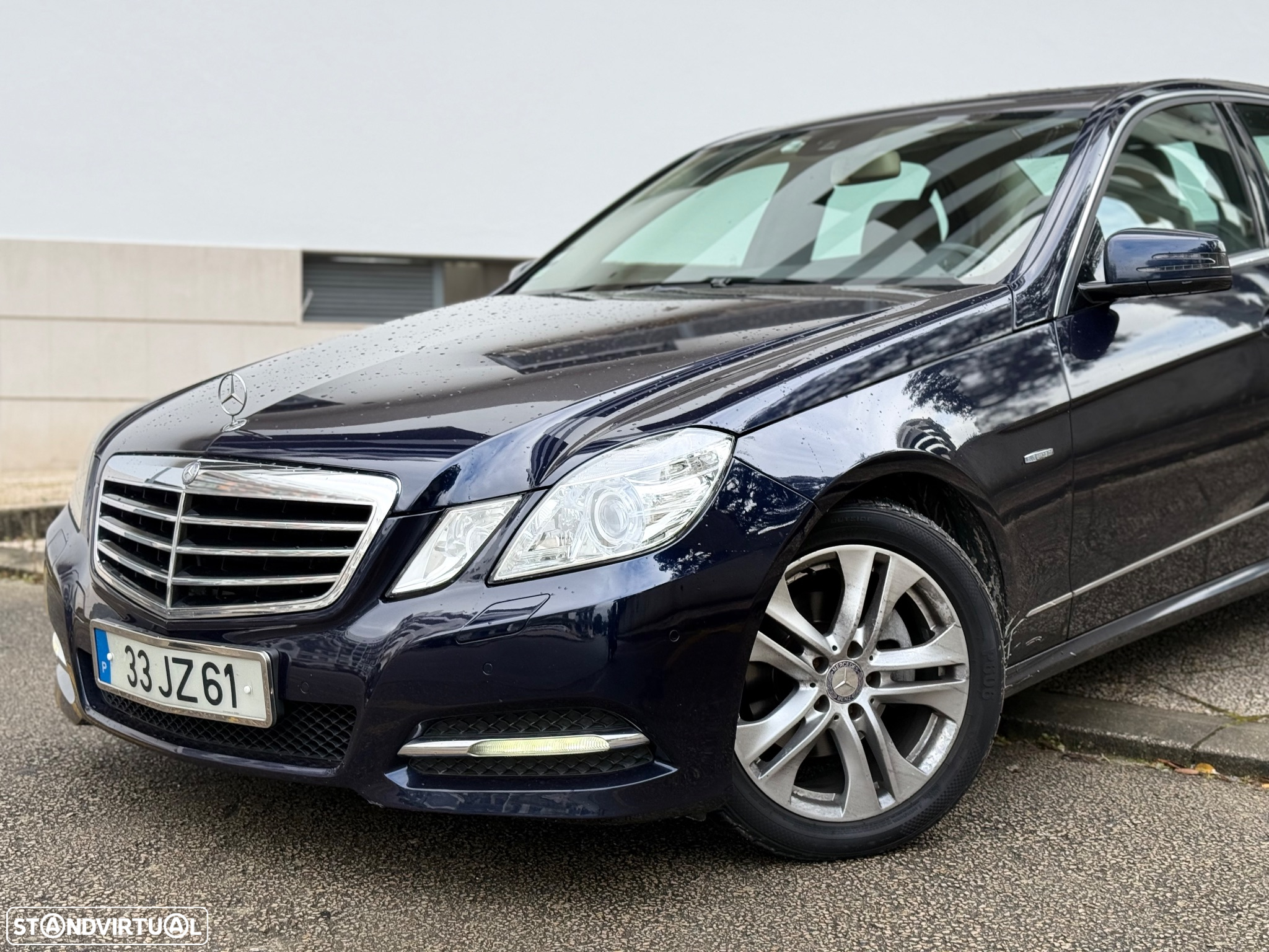 Mercedes-Benz E 220 CDi Avantgarde BlueEfficiency Auto. - 25