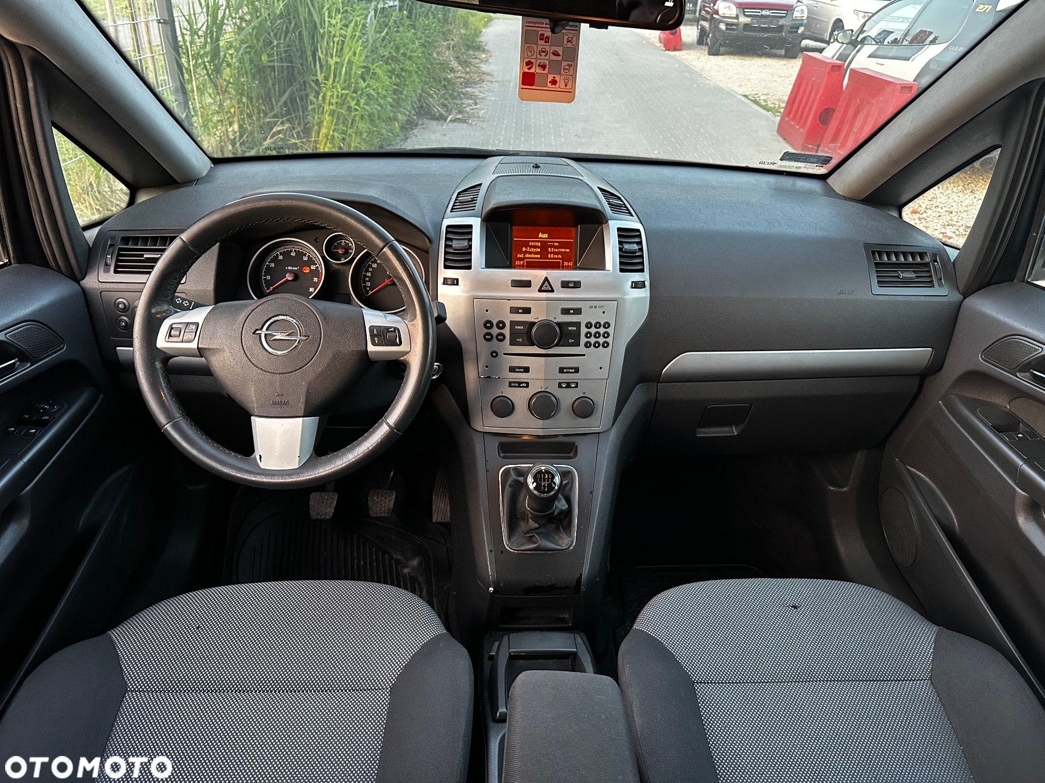 Opel Zafira 1.8 Cosmo - 20