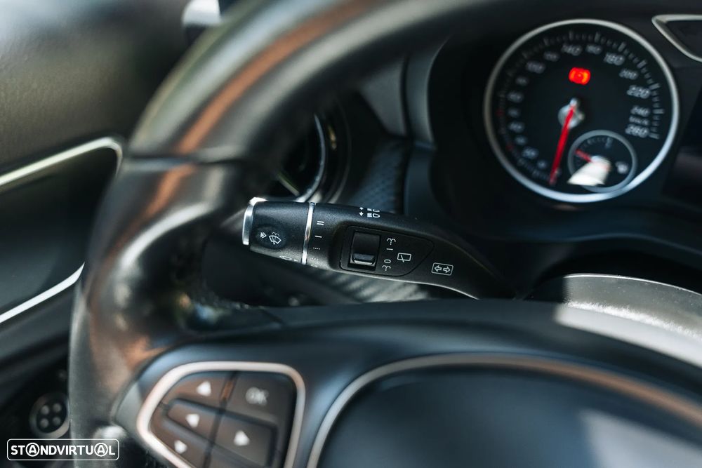 Mercedes-Benz GLA 180 (CDI) d - 22