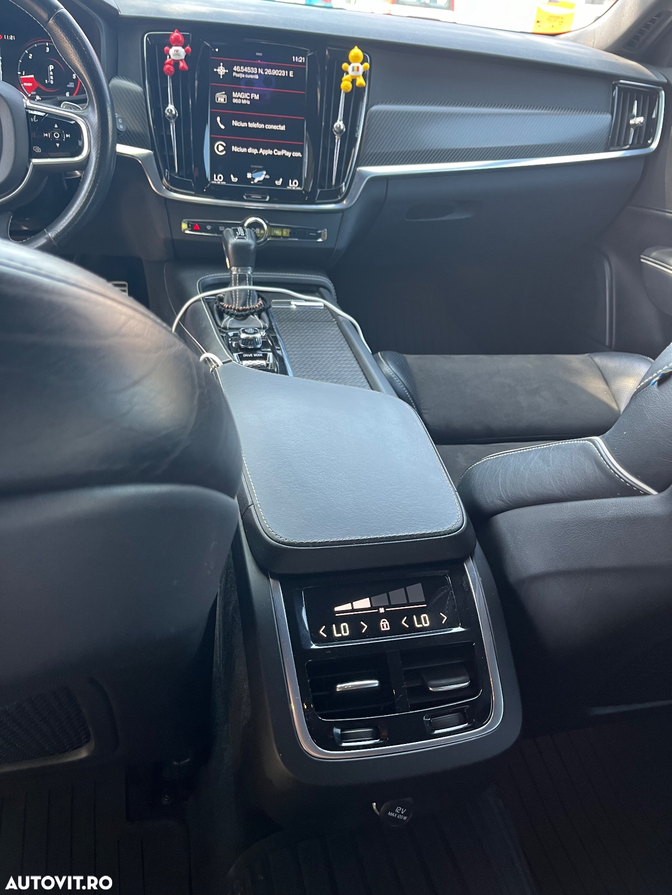 Volvo V90 D4 R-Design - 8