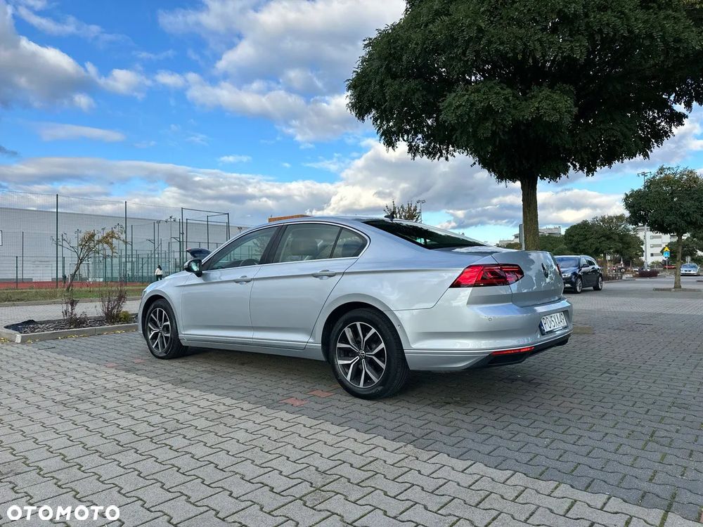 Volkswagen Passat 2.0 TSI Business DSG - 5