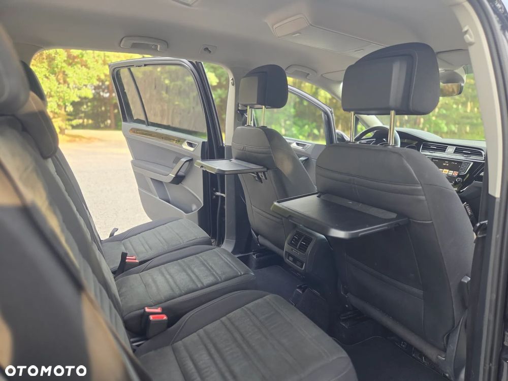 Volkswagen Touran 2.0 TDI BMT Highline - 17
