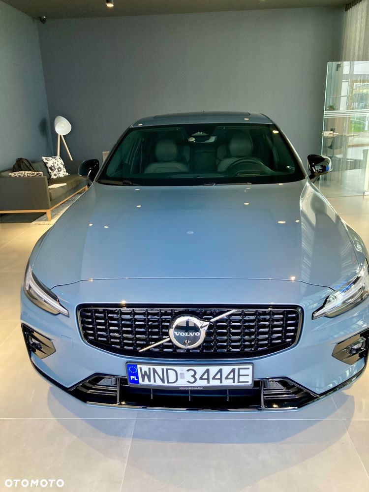 Volvo S60 B5 B AWD Ultimate Dark - 1