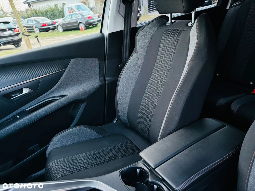 Peugeot 5008 BlueHDI 130 EAT8 Allure Business-Paket - 34