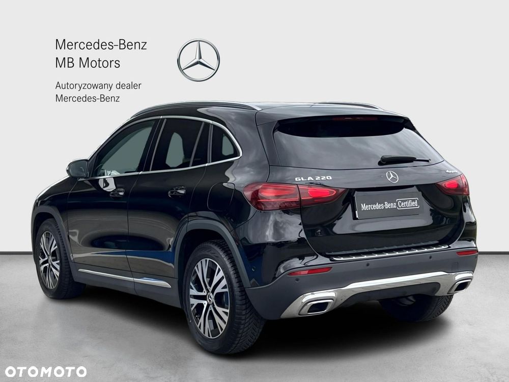 Mercedes-Benz GLA 220 mHEV 4-Matic 8G-DCT - 4