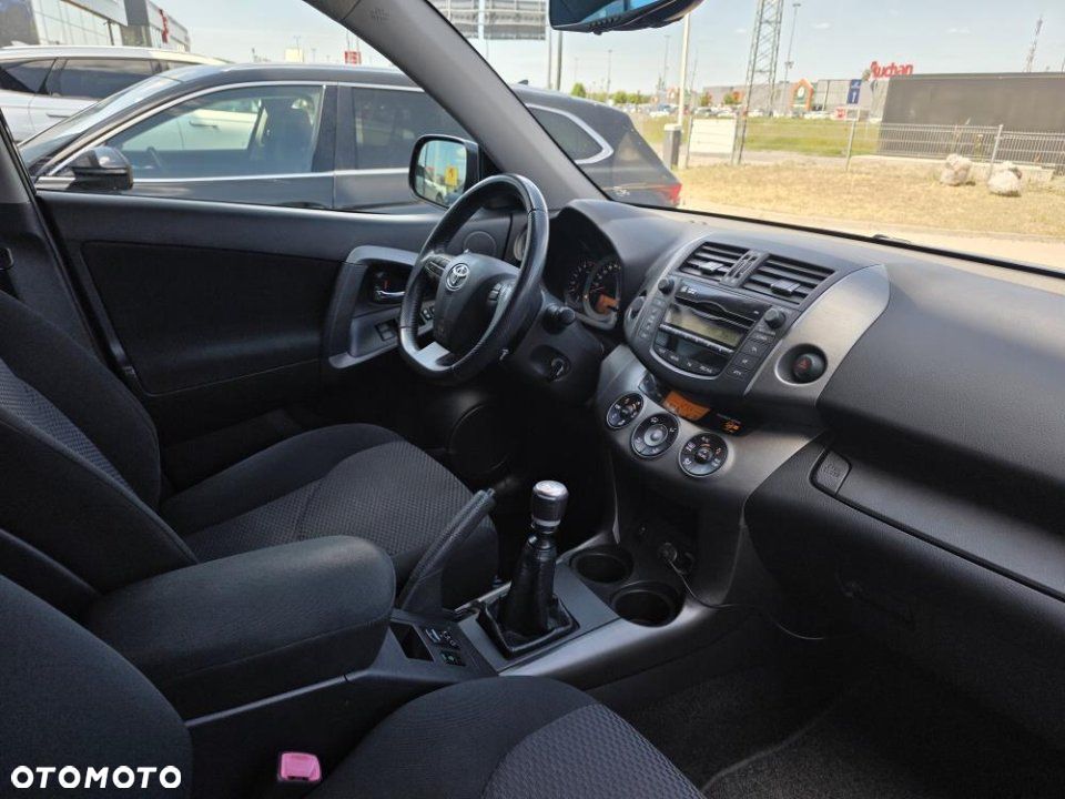 Toyota RAV4 - 19