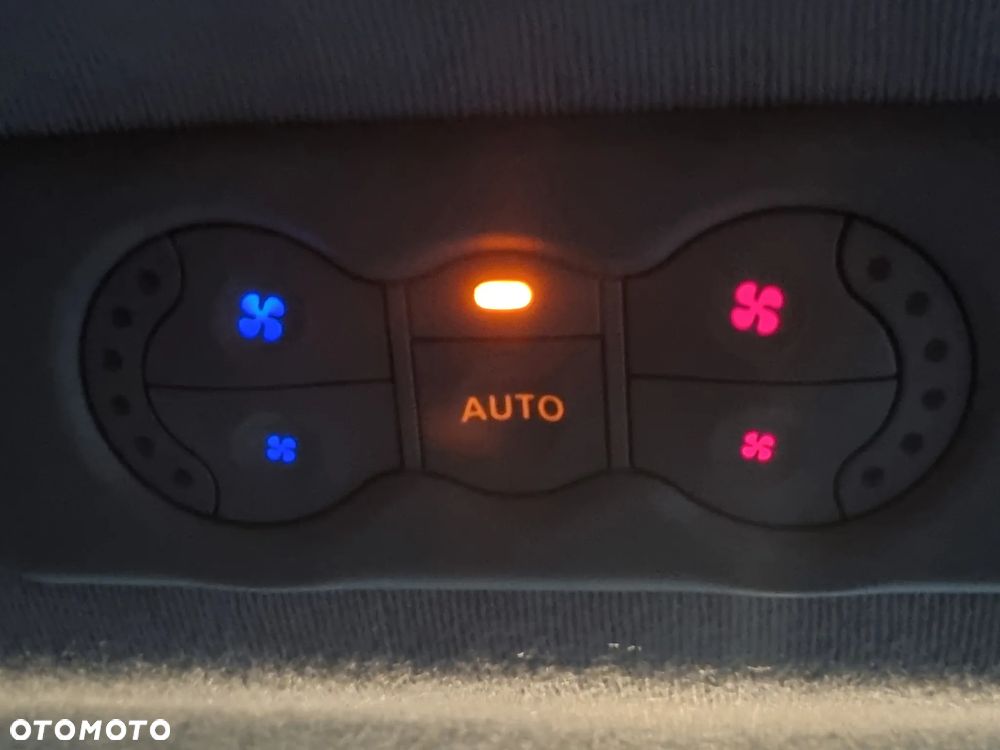 Renault Trafic Passenger Pack Clim - 11