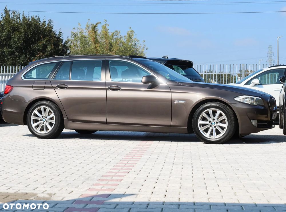 BMW Seria 5 520d Touring - 30