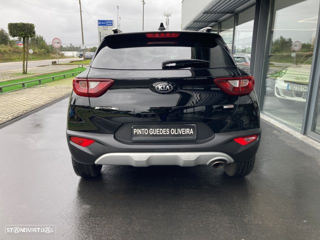 Kia Stonic 1.0 T-GDI 100 OPF DCT7 Edition 7 - 9