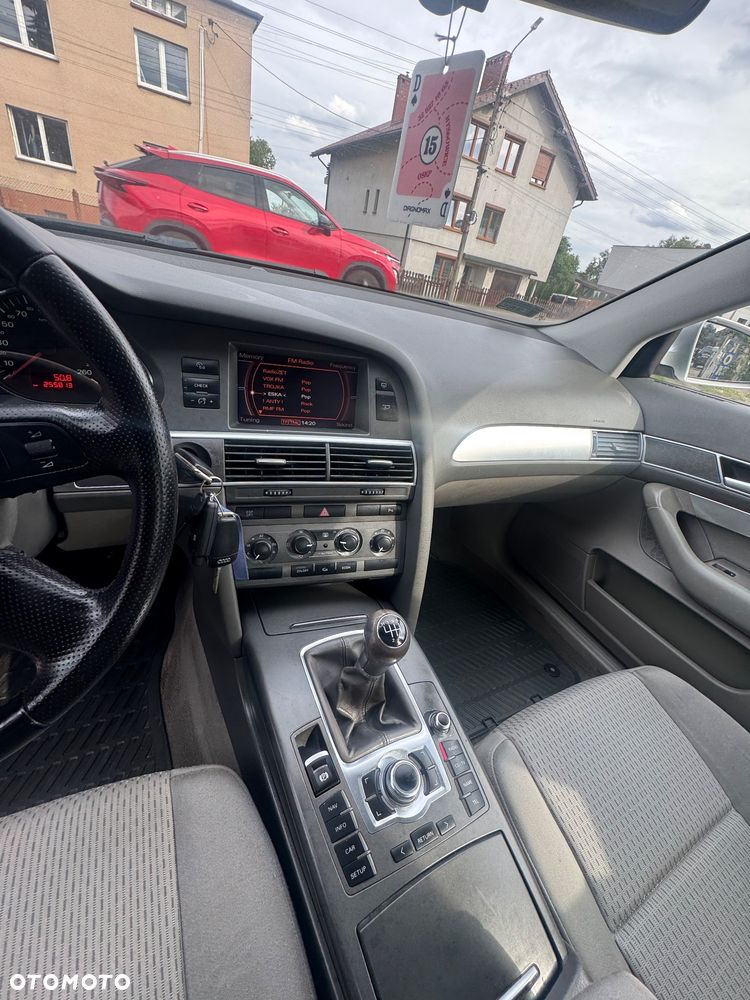 Audi A6 Limousine 2.4 - 17