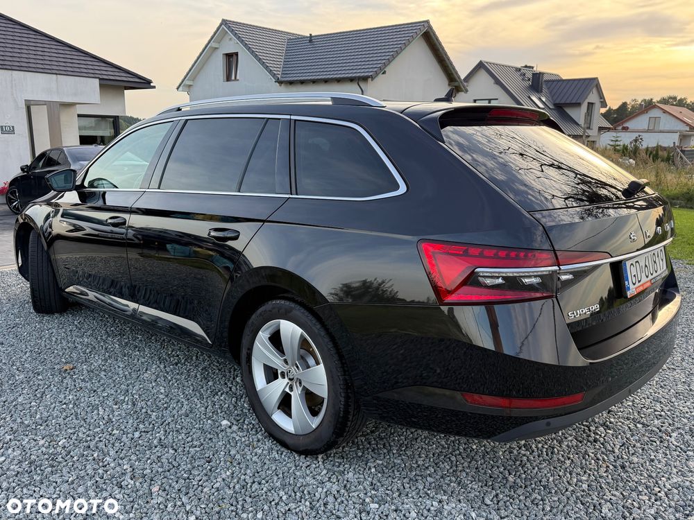 Skoda Superb 2022 photo 5