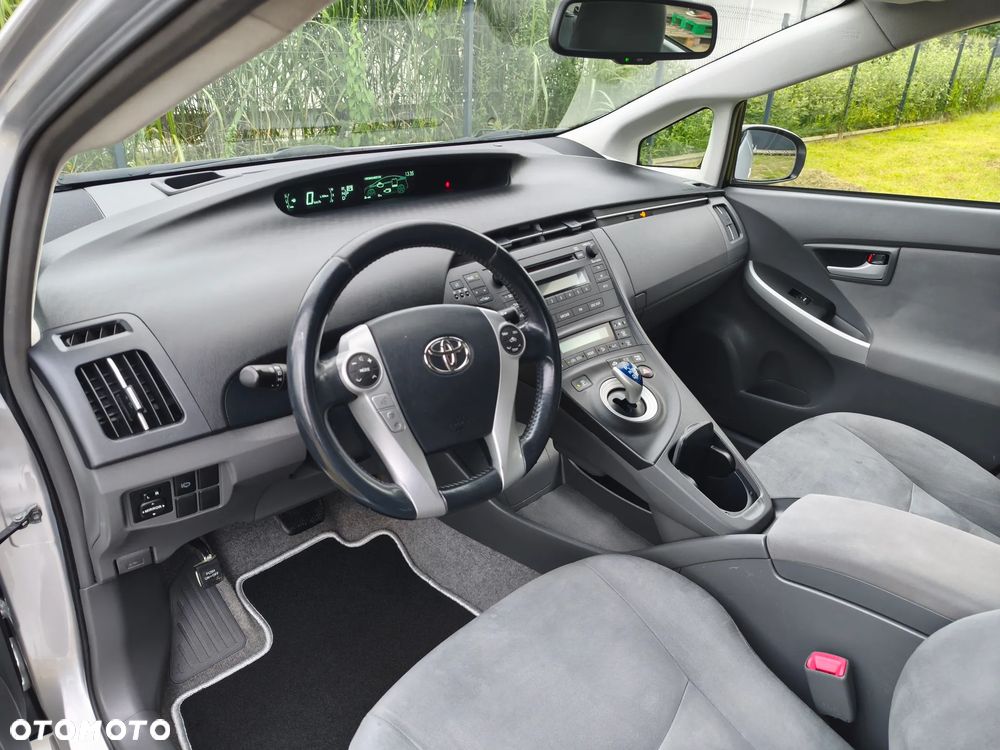Toyota Prius - 7