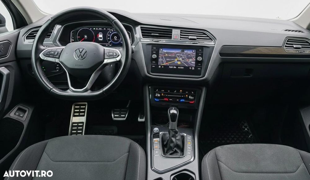 Volkswagen Tiguan - 5
