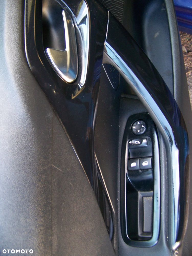 Peugeot 208 95 VTI Allure - 30