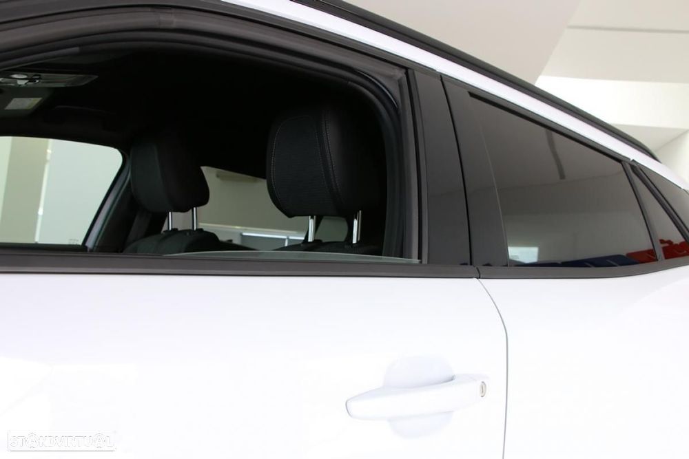 Peugeot 2008 1.2 PureTech Allure EAT8 - 20