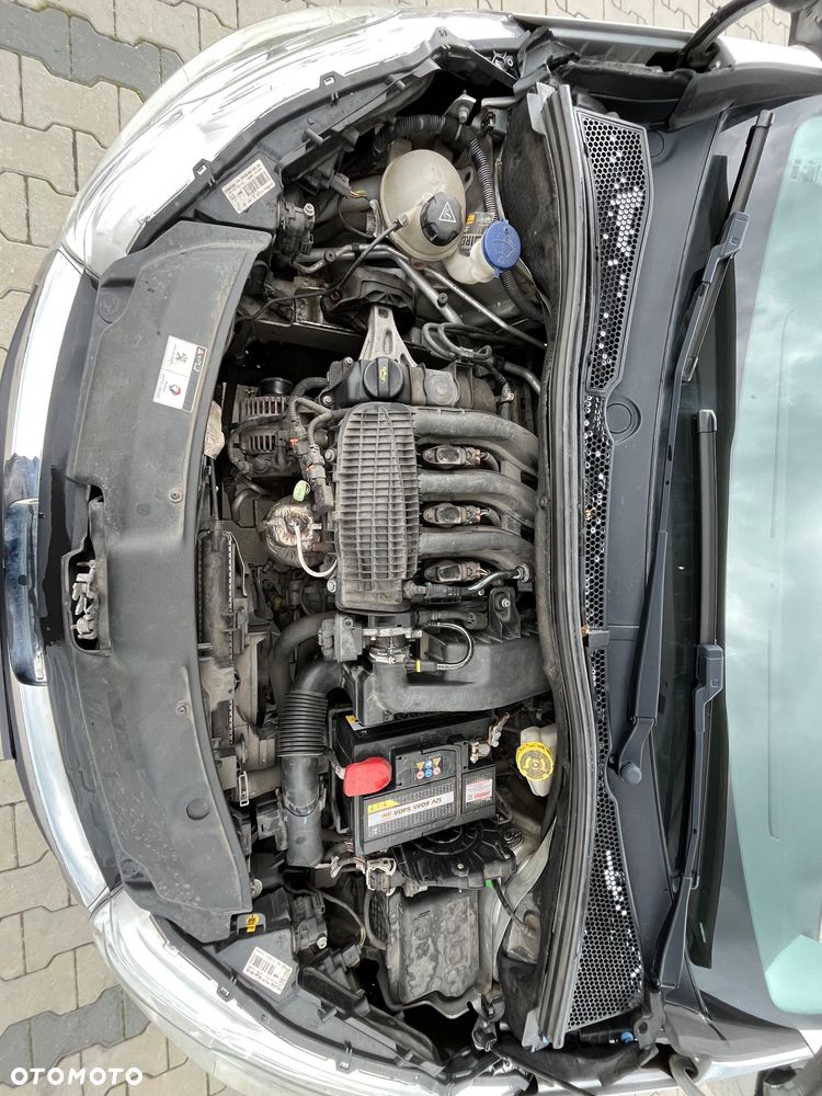 Peugeot 208 1.2 PureTech Style - 16