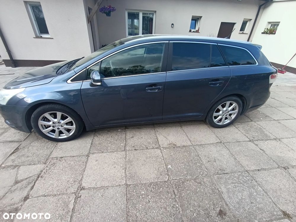 Toyota Avensis 2.2 D-4D Sol - 7