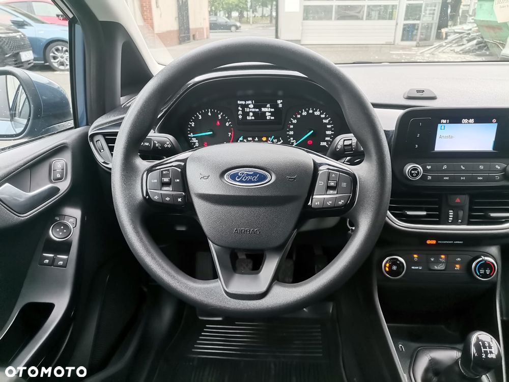 Ford Fiesta 1.1 Trend - 13