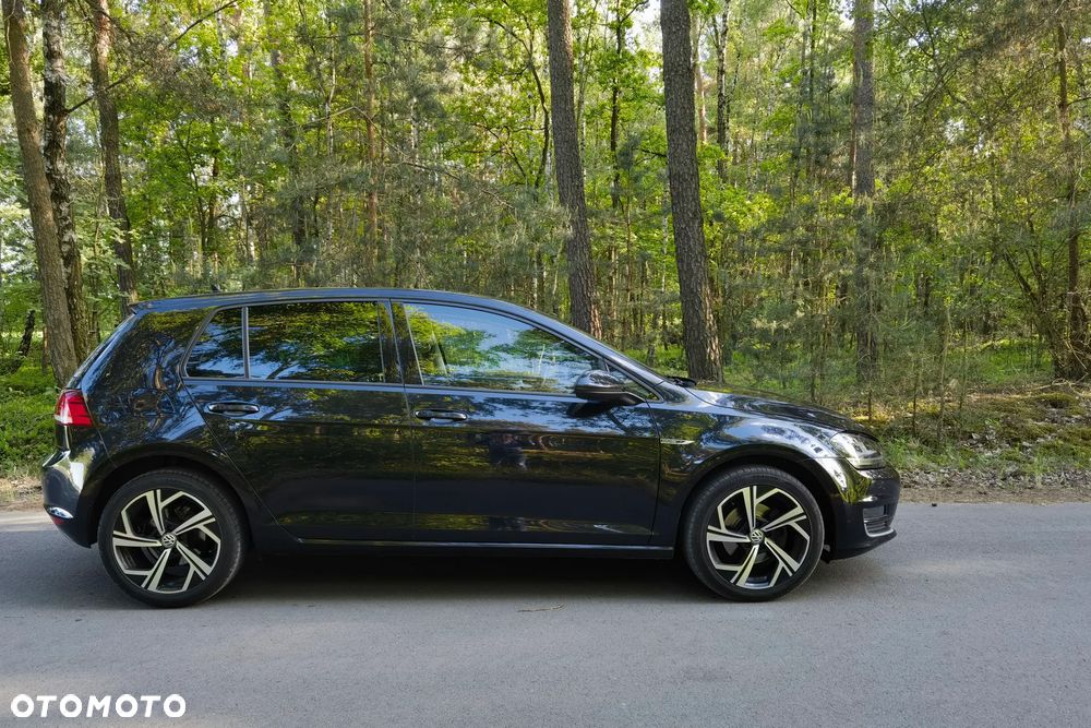 Volkswagen Golf 1.6 TDI BlueMotion Technology Lounge - 4