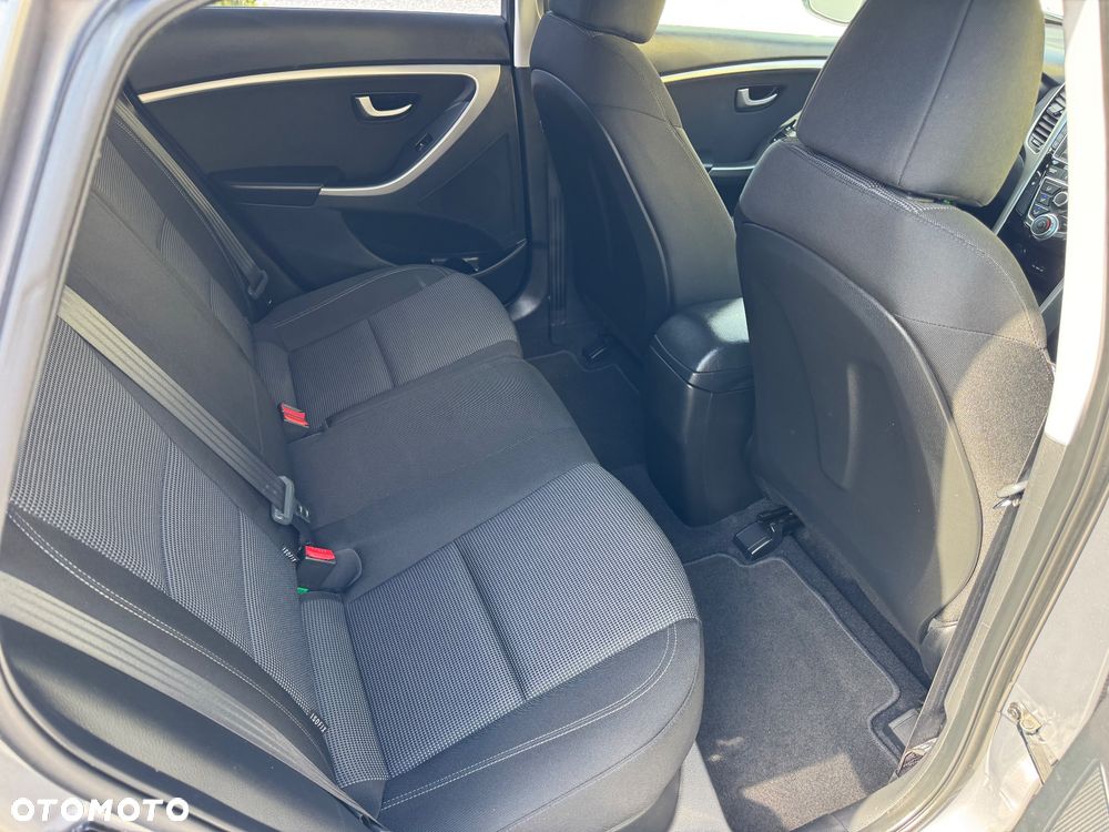 Hyundai i30 1.4 Premium - 27