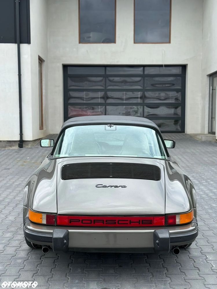 Porsche 911 - 1