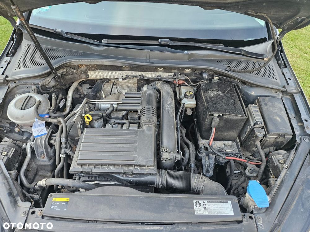 Volkswagen Golf - 31