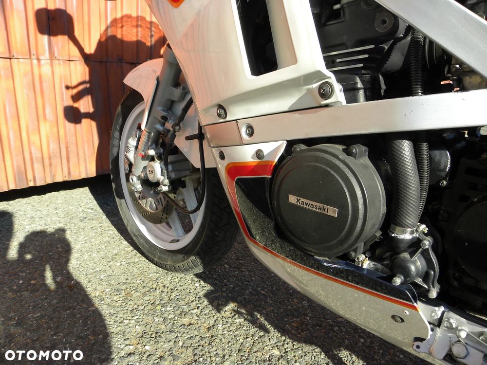 Kawasaki GPZ - 13