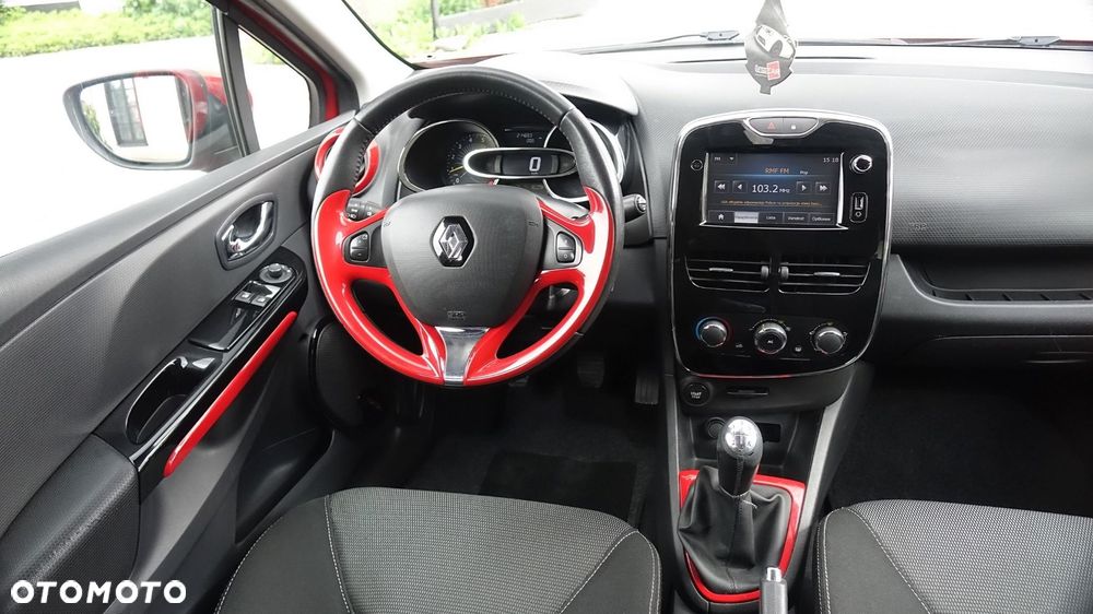 Renault Clio - 29