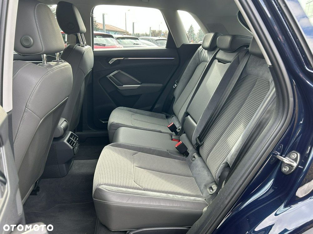 Audi Q3 35 TFSI S tronic - 17