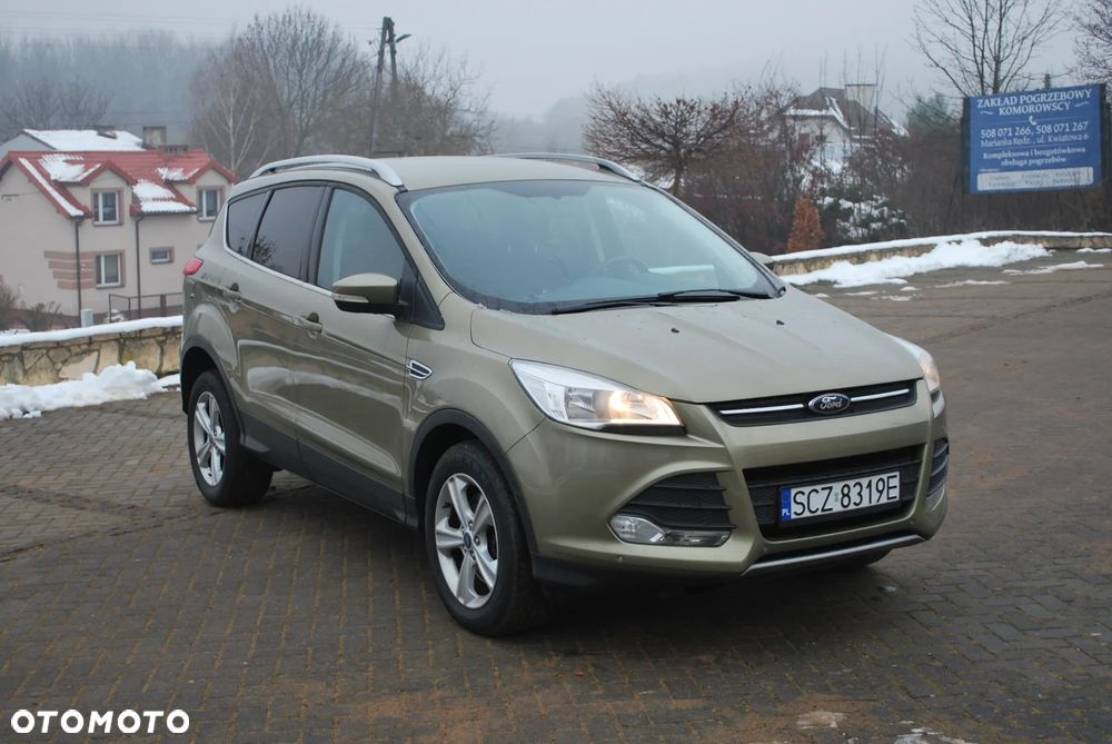 Ford Kuga 2.0 TDCi 2x4 Titanium - 37