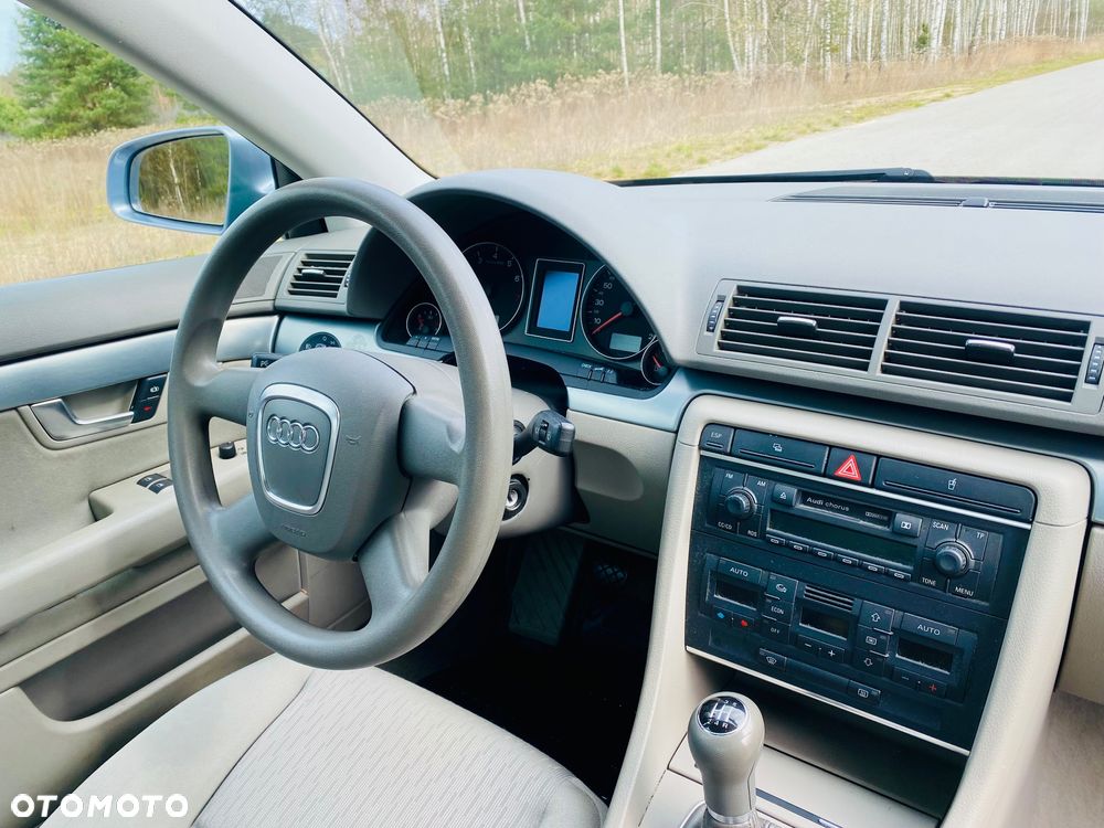 Audi A4 Limousine - 37