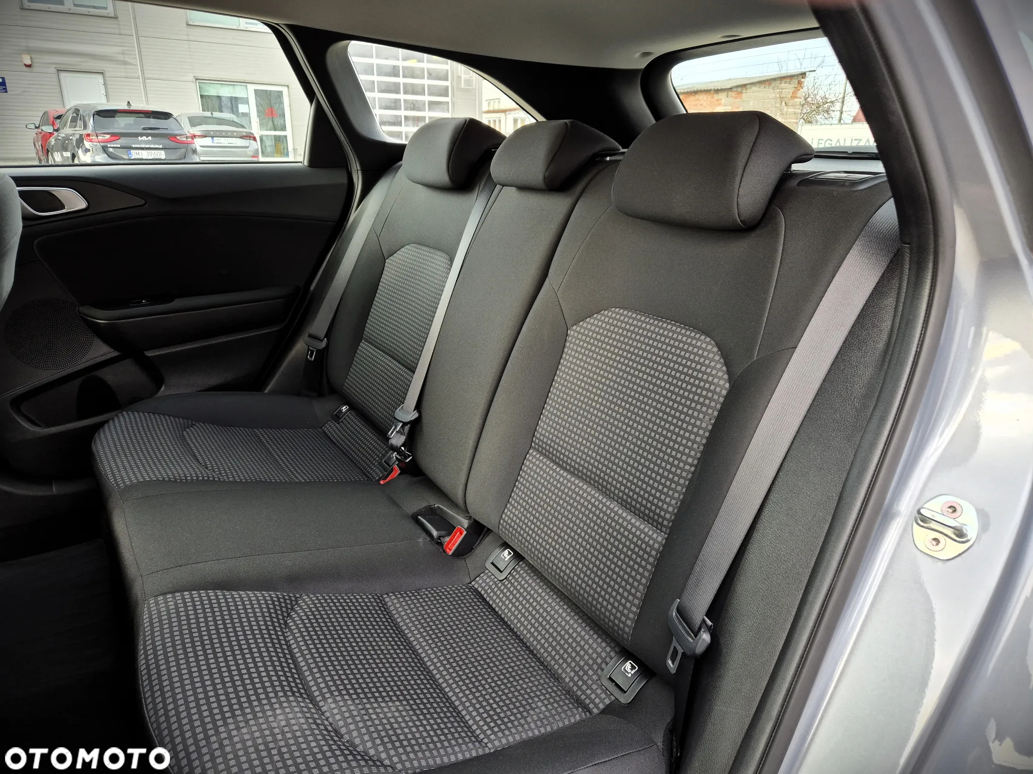 Kia Ceed 1.6 CRDi mHEV S - 15
