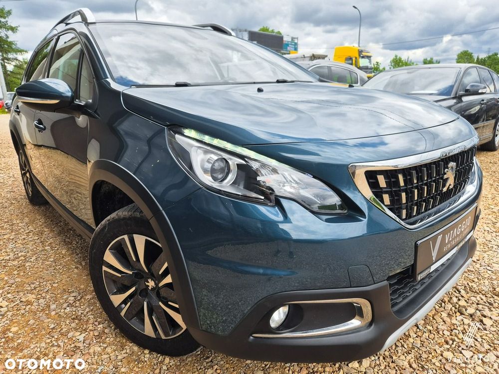 Peugeot 2008 1.2 Pure Tech Allure S&S - 2