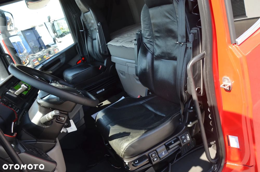 Scania S 580 / V8 / FULL AIR / KLIMA P. / NAVI /FULL LED / ACC / 8283 - 16