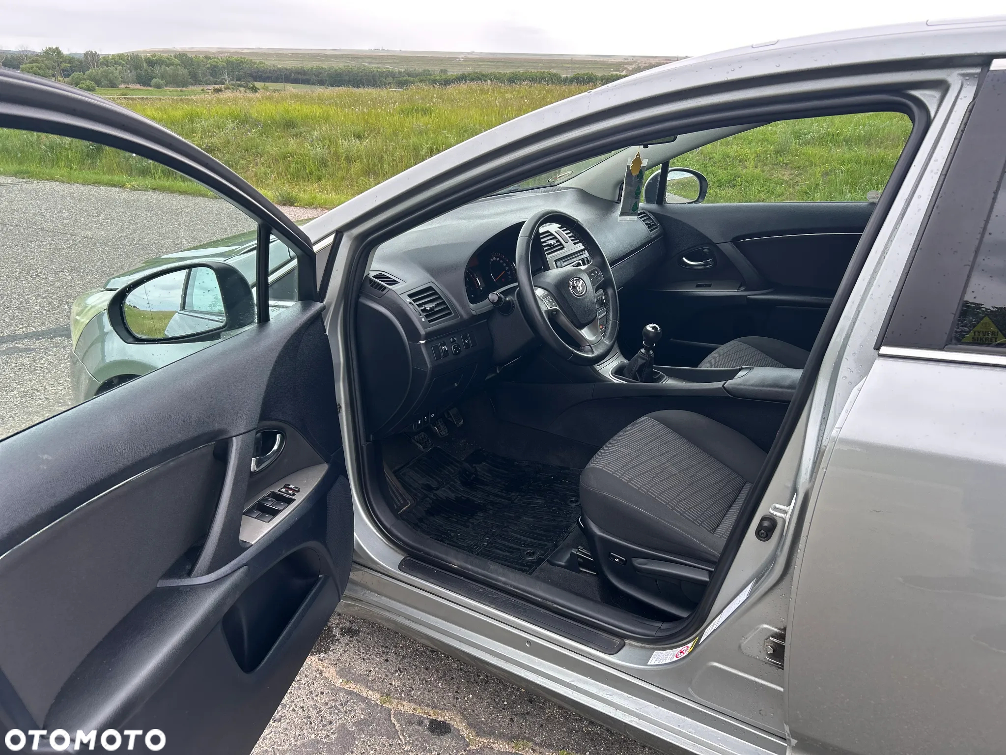 Toyota Avensis 2.0 D-4D Premium - 8