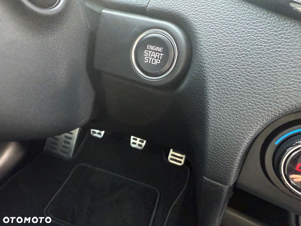 Kia Ceed 1.5 T-GDI OPF GT Line - 19