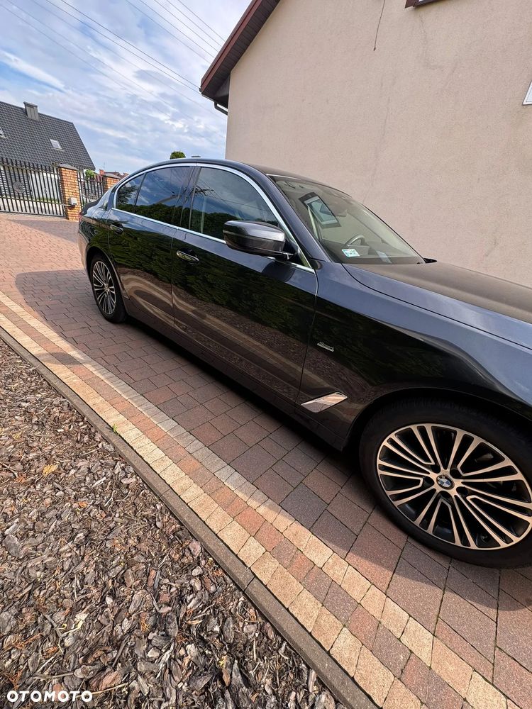BMW Seria 5 520d Luxury Line - 9