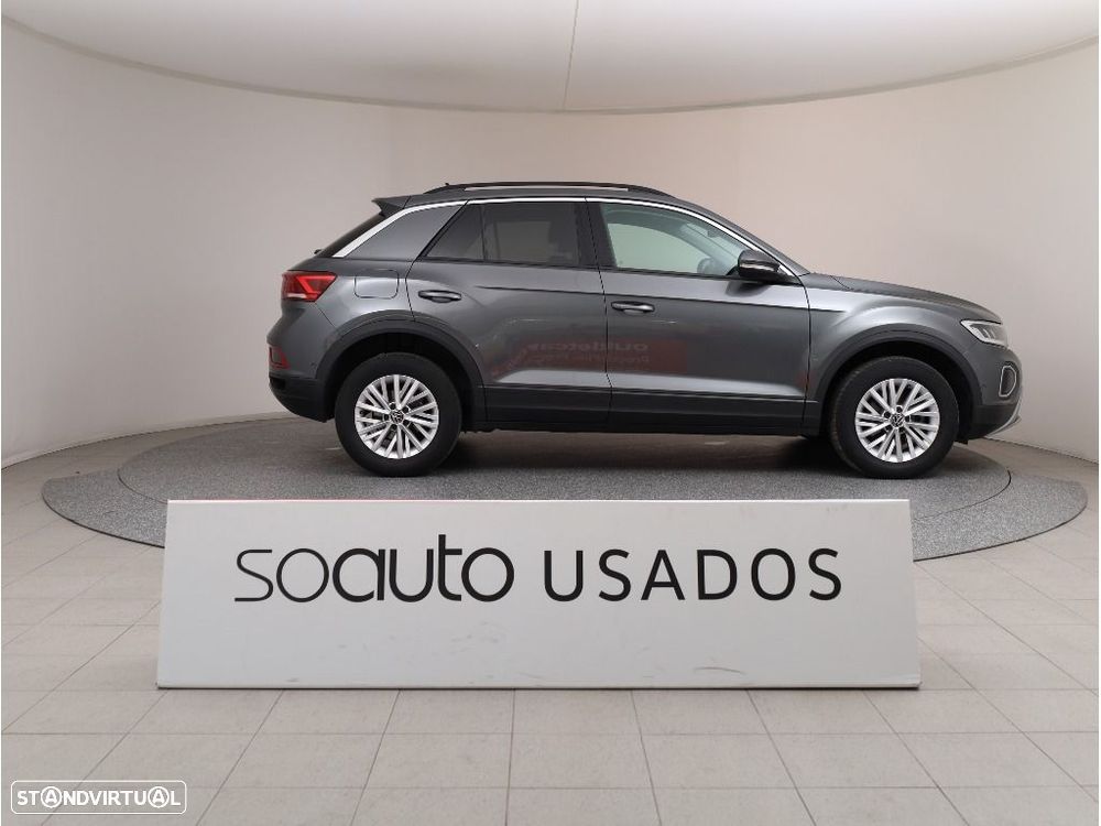Volkswagen T-Roc 1.0 TSI Urban — fotografia 7