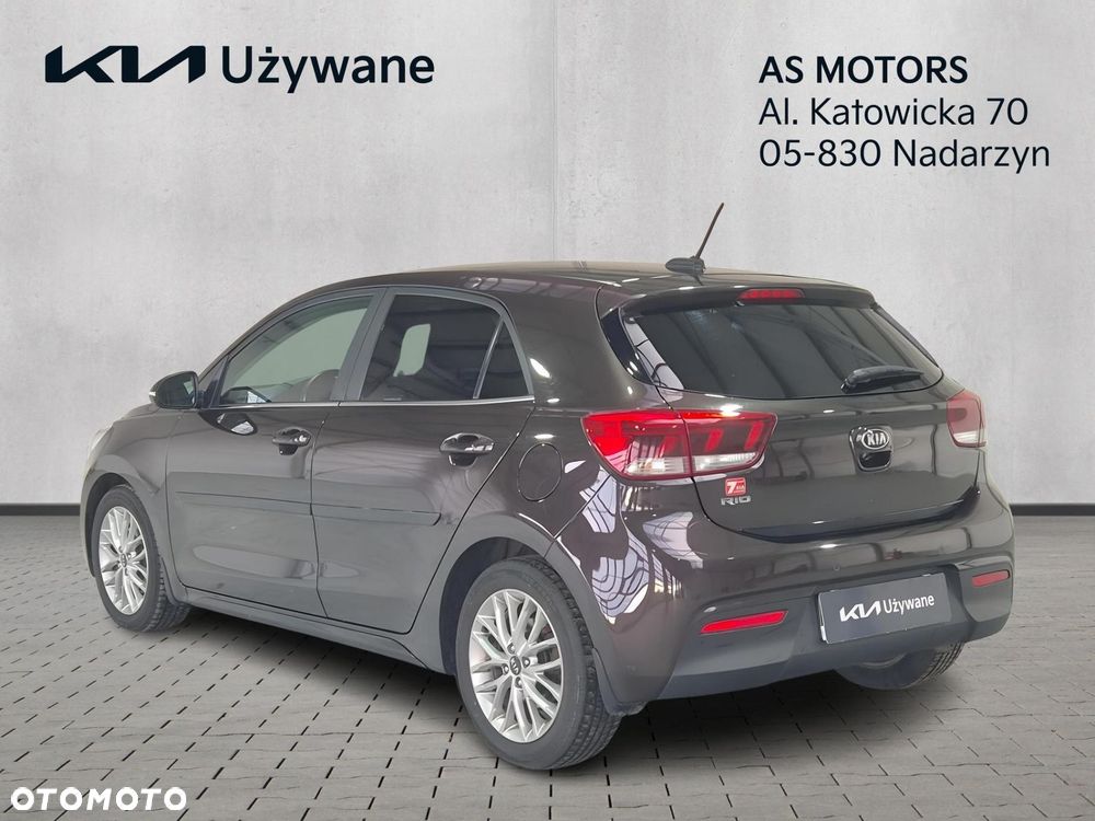 Kia Rio - 3