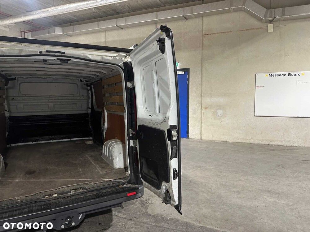 Renault Trafic - 12