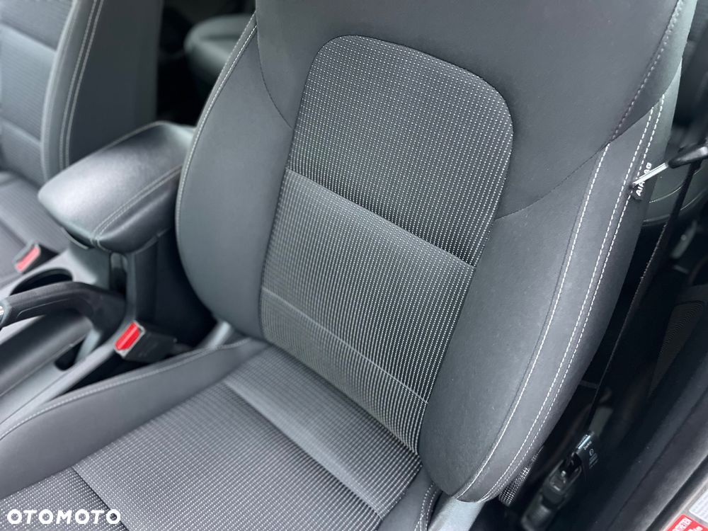 Kia Sportage 1.7 CRDI Business Line L 2WD - 11