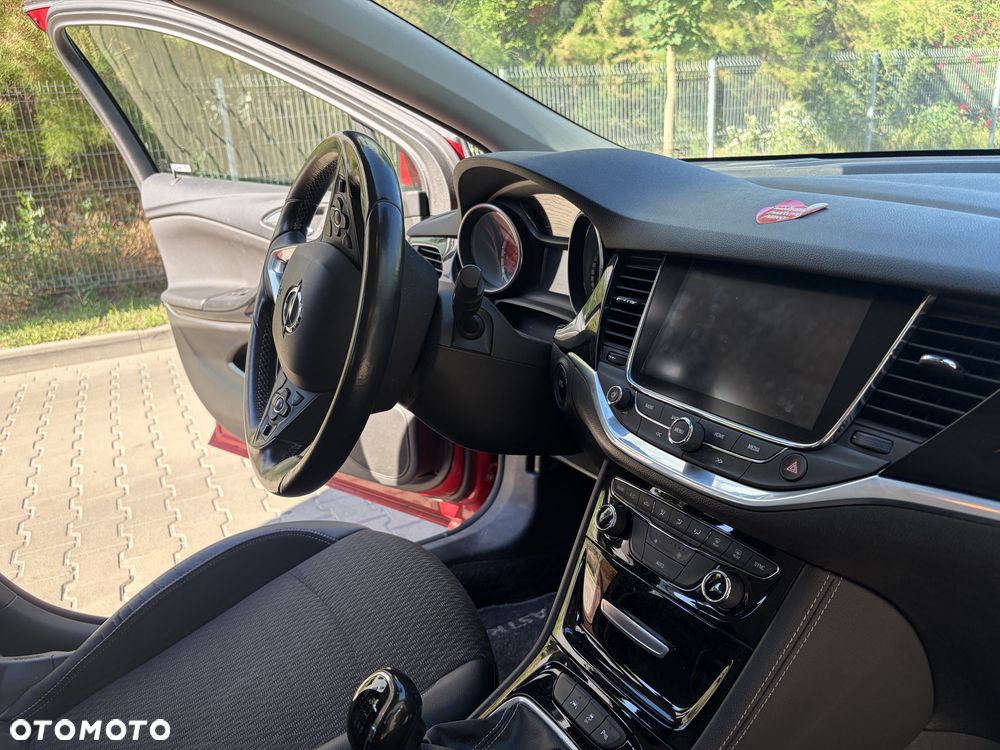 Opel Astra 1.4 T Elite - 4