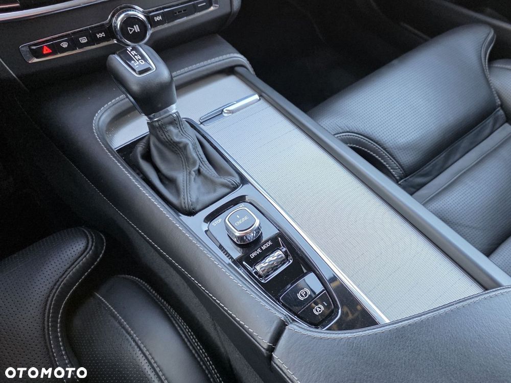 Volvo V90 - 16